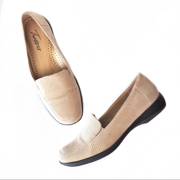 Trotters Shoes - Trotters 'Jenn' Loafer